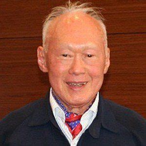 While mr lee kuan yew was best known for transforming singapore into a prosperous, economically. Lee Kuan Yew - Bio, Facts, Family | Famous Birthdays