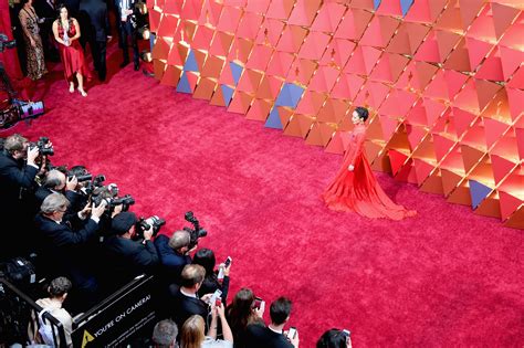 You can also watch on streaming services including hulu live tv. Oscars 2017 Live Stream: How To Watch 89th Academy Awards Online