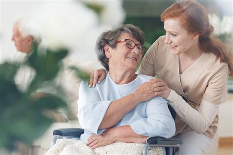 How To Make A Smooth Transition Into An Assisted Living Community Mari De Villa Senior Living
