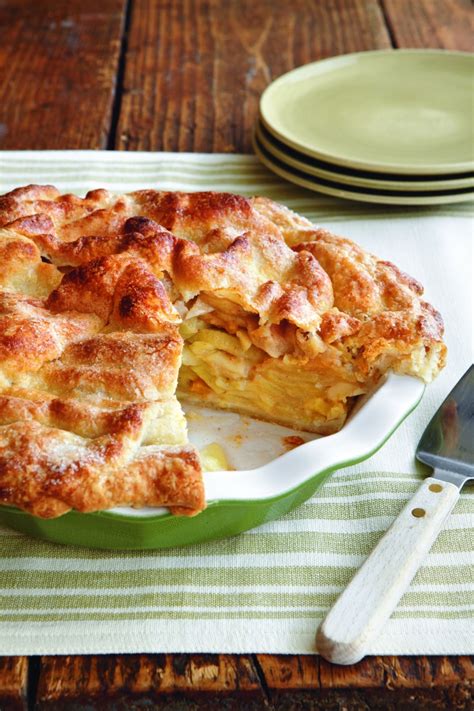 Simply lay down some parchment and some pie weights or dry beans and bake until just lightly golden. Deep-Dish Ginger-Apple Pie | Recipe in 2019 | Apple pecan ...