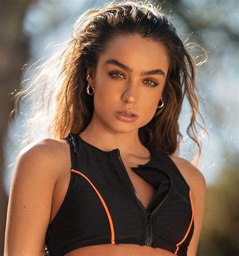 Sommer Ray Biography Age Boyfriends Workout Net Worth And Height