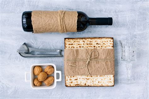 Read these passover hostess gift tips and ideas to get inspired! Passover Gifts Ideas / New gifts for passover 2021. - sedia baju2 unik untuk kucing peliharaan