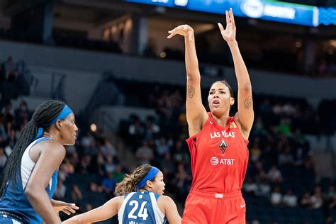12 Tallest Women S Basketball Players 2023 Update Players Bio