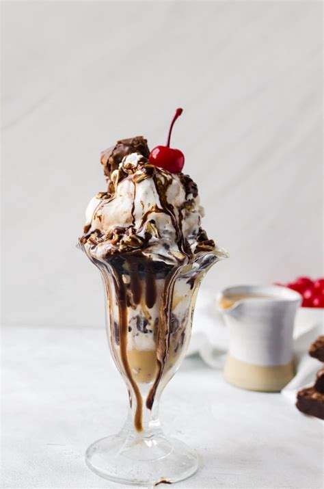 chocolate ice cream sundae recipe