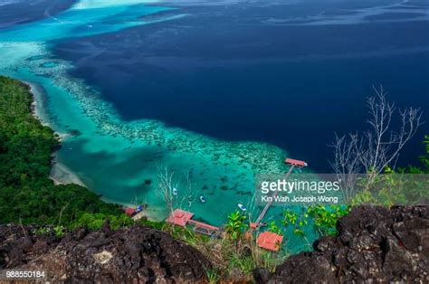 Mount Dulang Dulang Photos And Premium High Res Pictures Getty Images