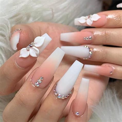 Best Wedding Nails 2021 10 High Trendy And Simple Designs Stylish Nails
