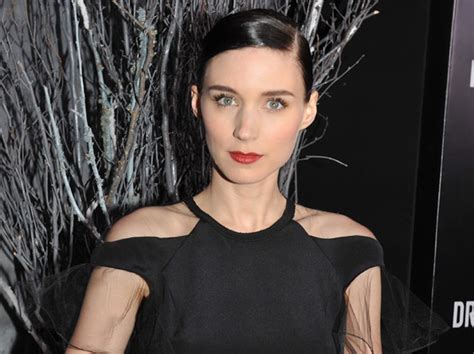 Rooney Mara Star Of ‘the Girl With The Dragon Tattoo Backtracks On