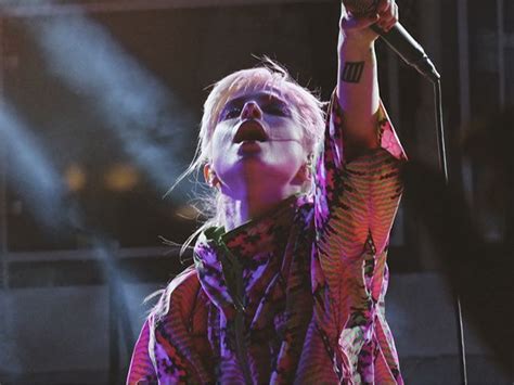 Hayley On Stage During Paramores First Show On Parahoy Parahoy Paramore Paramore