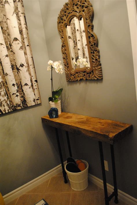 Few Entryway Table Décor Ideas Which You Can Do At Home