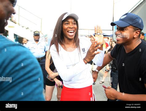Washington Kastles Team Member Venus Williams Laughs With Fans Before A