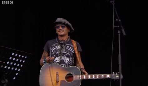 Johnny Depp And Bradley Cooper Just Appeared On Glastonburys Pyramid Stage