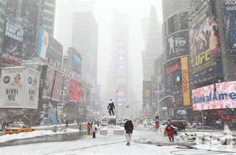 Photo Historic 2 Day Snow Storm New York City Nyp20100226104