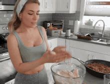 Alinity Cooking Gif Alinity Cooking Empanadas Discover Share Gifs