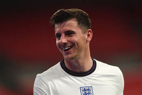 Mason mount, 22, from england chelsea fc, since 2019 attacking midfield market value: Mason Mount doesn't care about the haters on social media ...