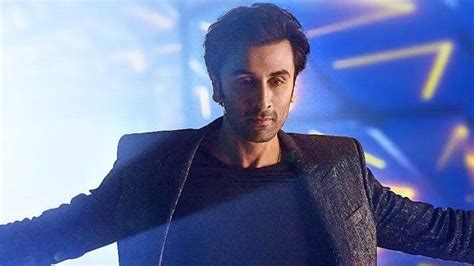 tjmm new song ranbir kapoor s effortless dance moves steal the show in pyaar hota kayi baar hai