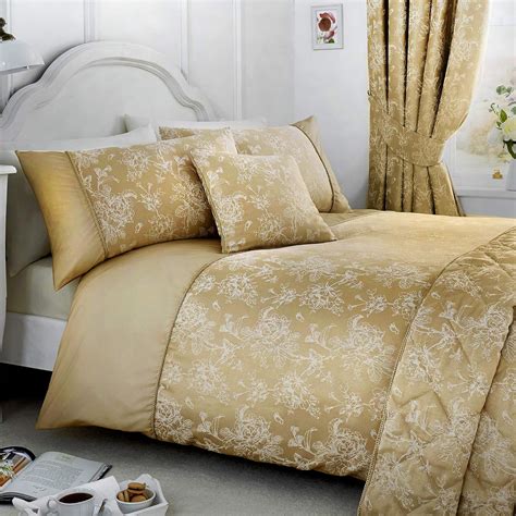 Serene Jasmine Easy Care Duvet Cover Set Double Bed Size