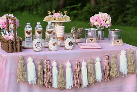 It goes well with alice in wonderland tea party which would. Baby Shower Themes for Girls Inspirations: They Don't Have ...