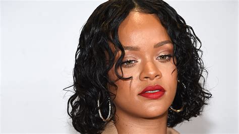 Rihanna Responds To Body Shamers With Meme Stylecaster