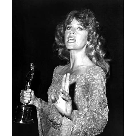 1978 Best Actress Jane Fonda Coming Home Makes Her Acceptance Speech