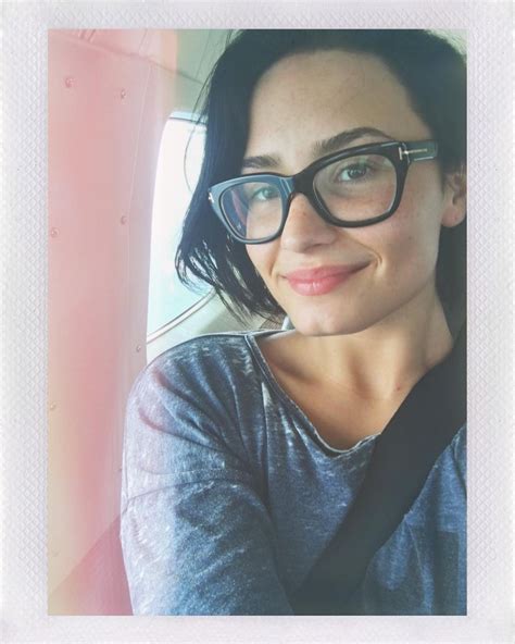 Demi Lovato No Makeup Monday Instagram Picture 1252016