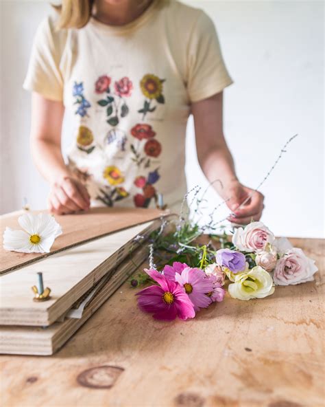 How To Make A Flower Press And Display Your Pressed Flowers Artofit