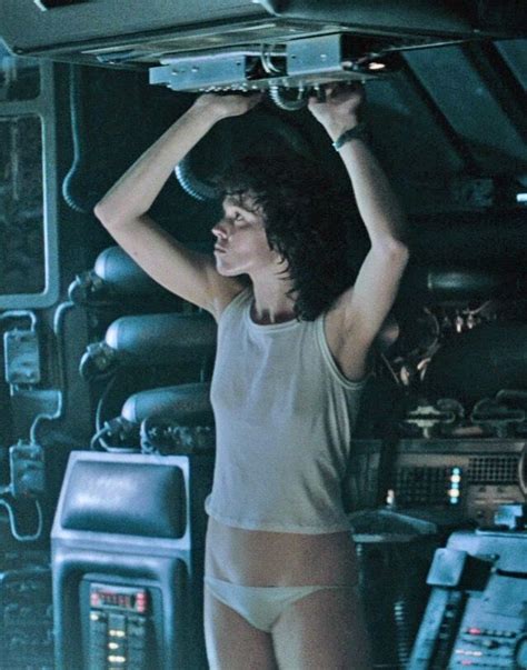 Sigourney Weaver Sigourney Aliens Movie