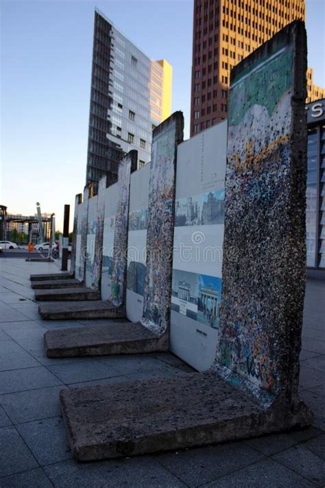 Berlin Wall Gallery In The Center Of Berlin Editorial Stock Image