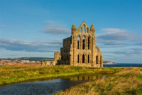 Whitby Abbey History Beautiful Photos And Visiting Information