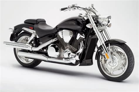 2021 honda motorcycle model acronyms / abbreviations explained american honda decided to take a page out of europe's handbook and offer a different model of the rebel 500. Total Motorcycle Website - 2005 Honda VTX1800F Spec 1