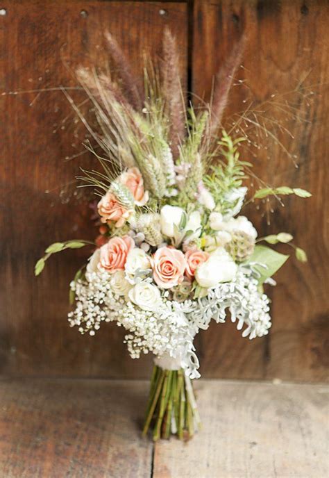 Zola.com has been visited by 10k+ users in the past month Country Wedding Bouquets