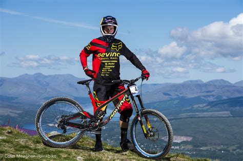 Canadian downhill rider steve smith (devinci global racing) has been in great form this year and hopes that his form will good enough for him to claim his first uci world championship. What The Pros Are Riding - Fort William World Cup - Pinkbike