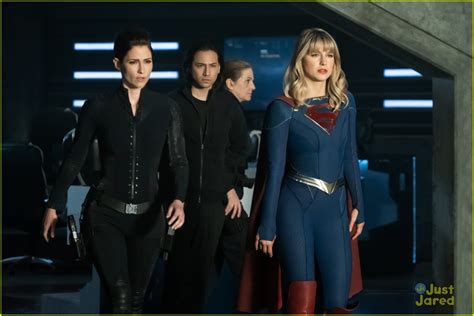 Full Sized Photo Of Arrowverse Crisis Infinite Earths First Pics 07 The First Pics From