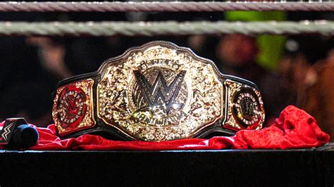 Who Is The Betting Odds Favorite To Win The Wwe World Heavyweight Title