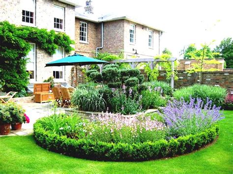 Gardens how to create a tonal border from garden design expert, arne maynard gardens garden design tips: 17 Outstanding Small Garden Designs That Will Delight You