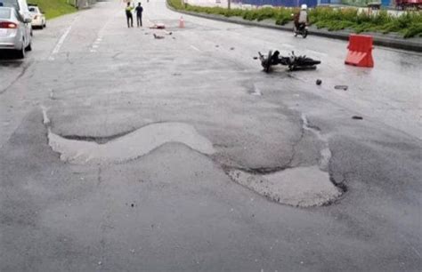 It's simple to book your hotel with expedia! Pothole Near Mid Valley Claims Life Of 75 Year Old