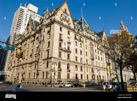 The Dakota Apartment Building On Central Park West At 72nd Street Stock