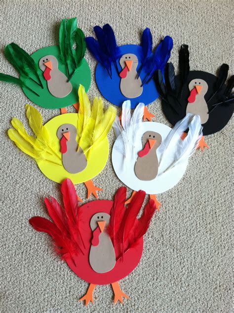 Color Matching Kids Match Colored Feathers To Turkeys Made Out Of