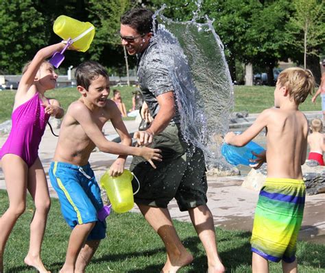 Water Fight Children Water Play 51349 School Mum