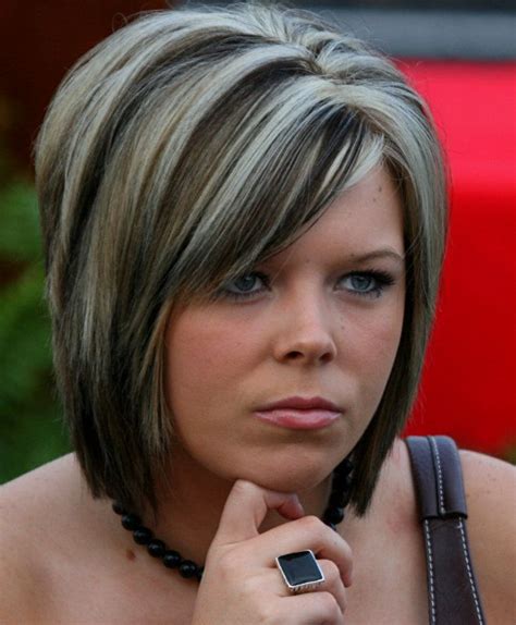Platinum Streaks On Dark Brown Bob Cheryl Macneil Maybe We Could Try Brown Hair With Silver
