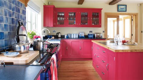 Designing A Farmhouse Kitchen 13 Ideas That Are Brimming With Character Real Homes Farm