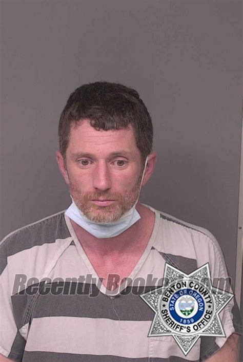 Recent Booking Mugshot For Lucas B Foster In Benton County Oregon