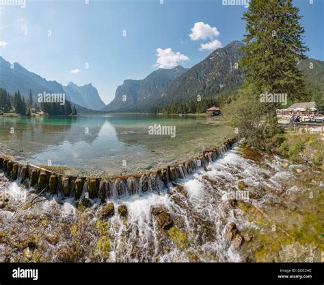 Toblachdobbiacoitalialake Toblach Stock Photo Alamy