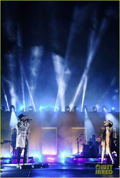 This is something she made abundantly clear when she stepped out on the cmt stage in that outfit. Noah Cyrus Wears Bedazzled Bodysuit for CMT Awards 2020 ...