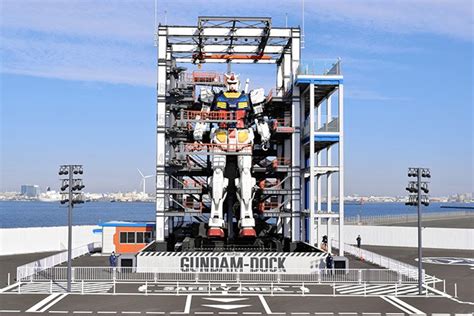 Life Size Gundam Finally Up And Moving In Yokohama Port The Asahi Shimbun Breaking News