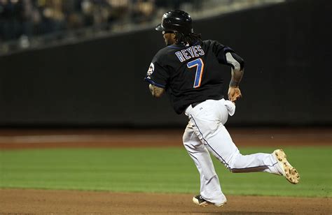 Mlb Trade Speculation 10 Reasons Jose Reyes Is Worth Risking Top