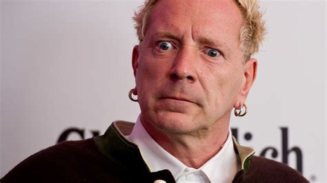 Sex Pistols Singer John Lydon Blew Over 15000 On Ipad Apps The Verge