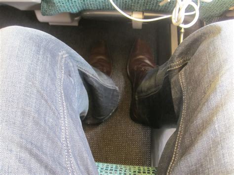 Opinion Stop The Insanity Of Reclining Airplane Seats Cnn