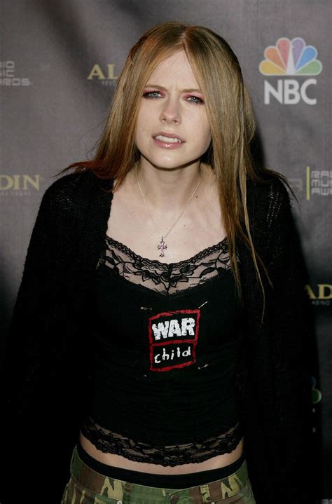 Pop Punk Princesa Punk Avril Lavigne Style Avril Lavigne Outfits Punk 2000s Avril Lavigne