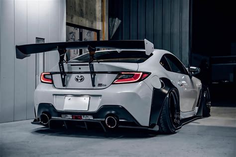 Liberty Walk Gives The Toyota Gr86 And Subaru Brz Its Signature