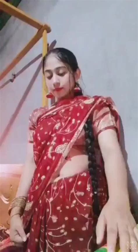 Married Bangladeshi Beauty Stripping Saree Fully Nude Watch Indian